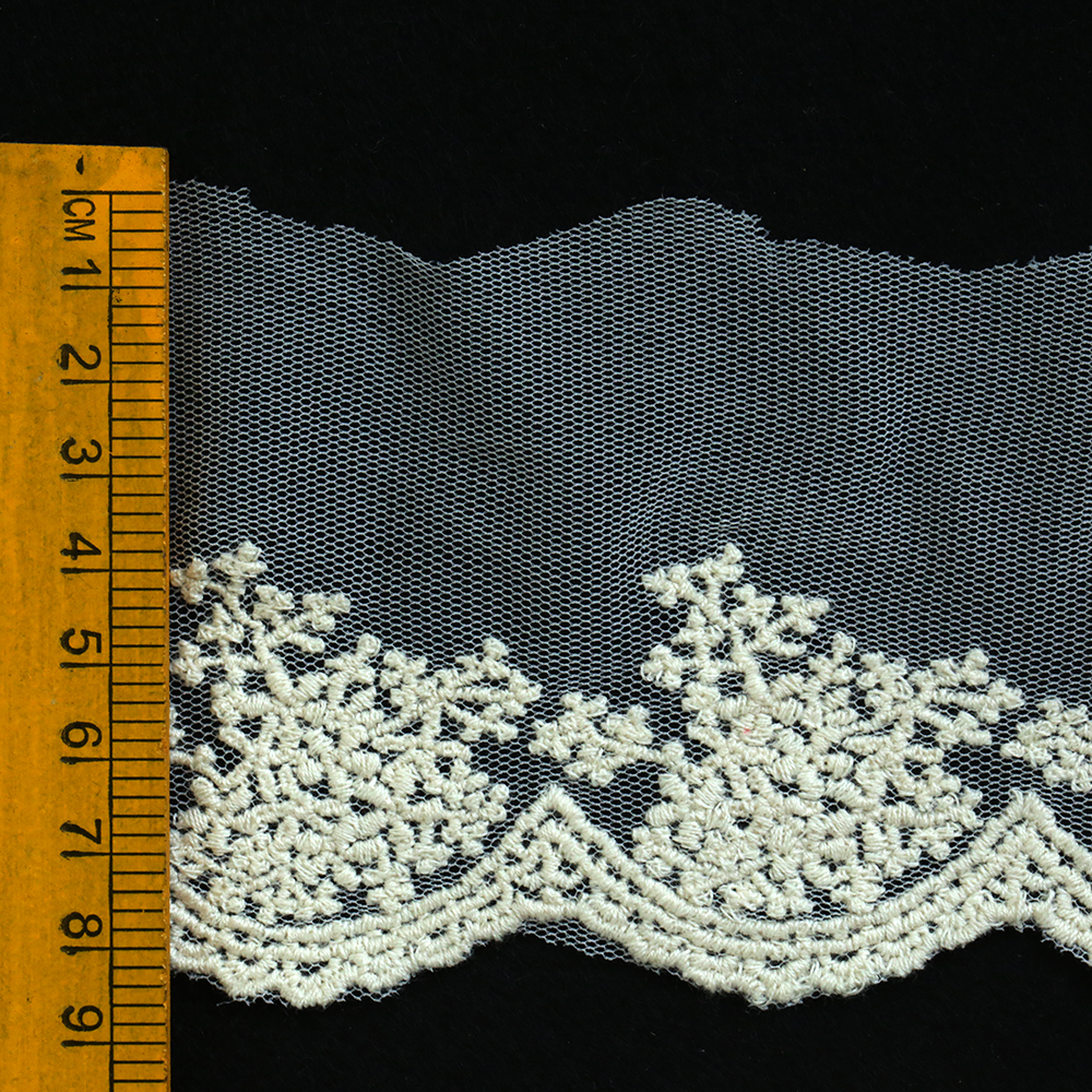 Lace Off white Design 19