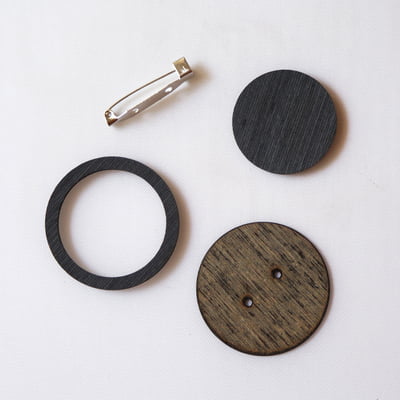 Mini Hoop Brooch Veneer Black Medium