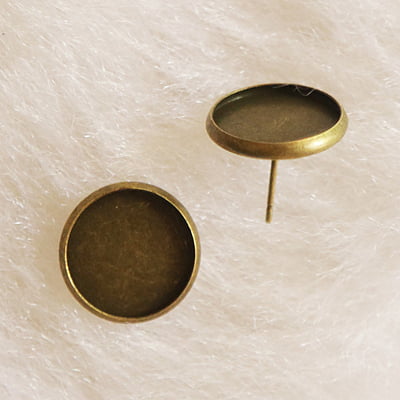 Ear Stud Antique Bronze