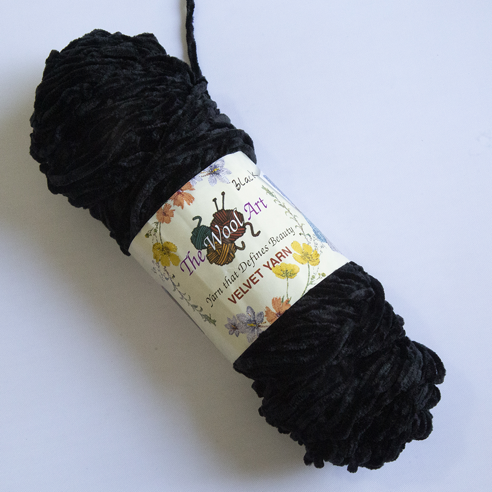 Thin Velvet Yarn Black