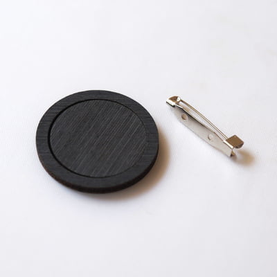 Mini Hoop Brooch Veneer Black Medium