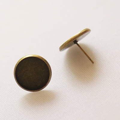 Ear Stud Antique Bronze