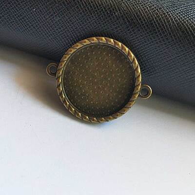 Antique Bronze Bracelet Bezel Modal 102