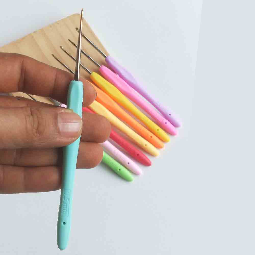 Crochet Hooks With Handle 9 Pcs