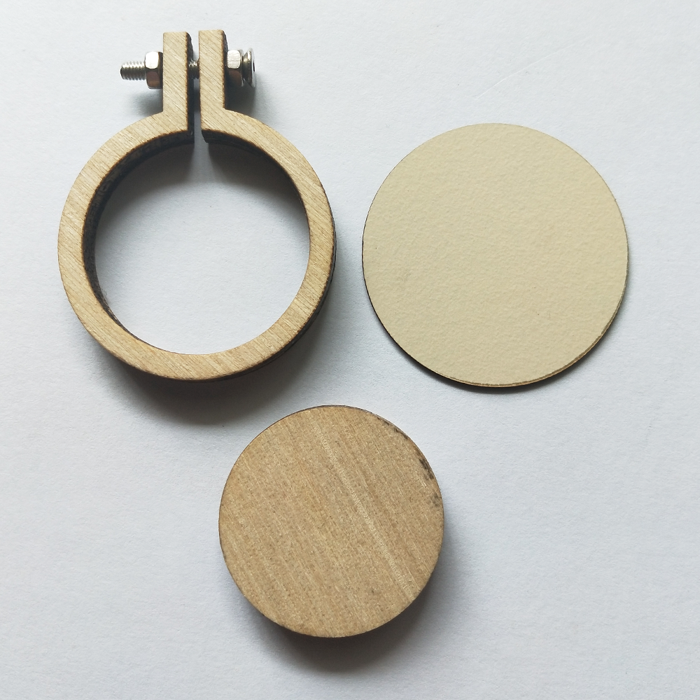 Mini Hoop Circle With Screw Veneer Medium