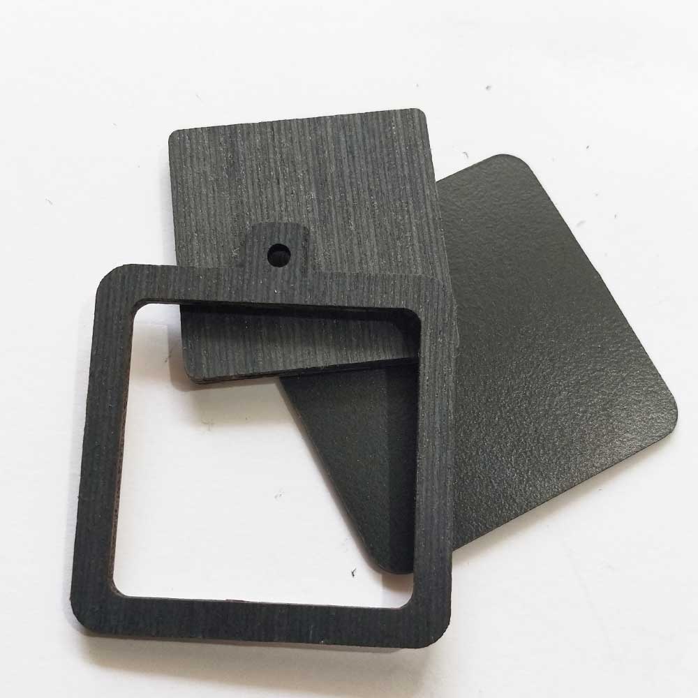 Mini Hoop Rounded Square Veneer Black