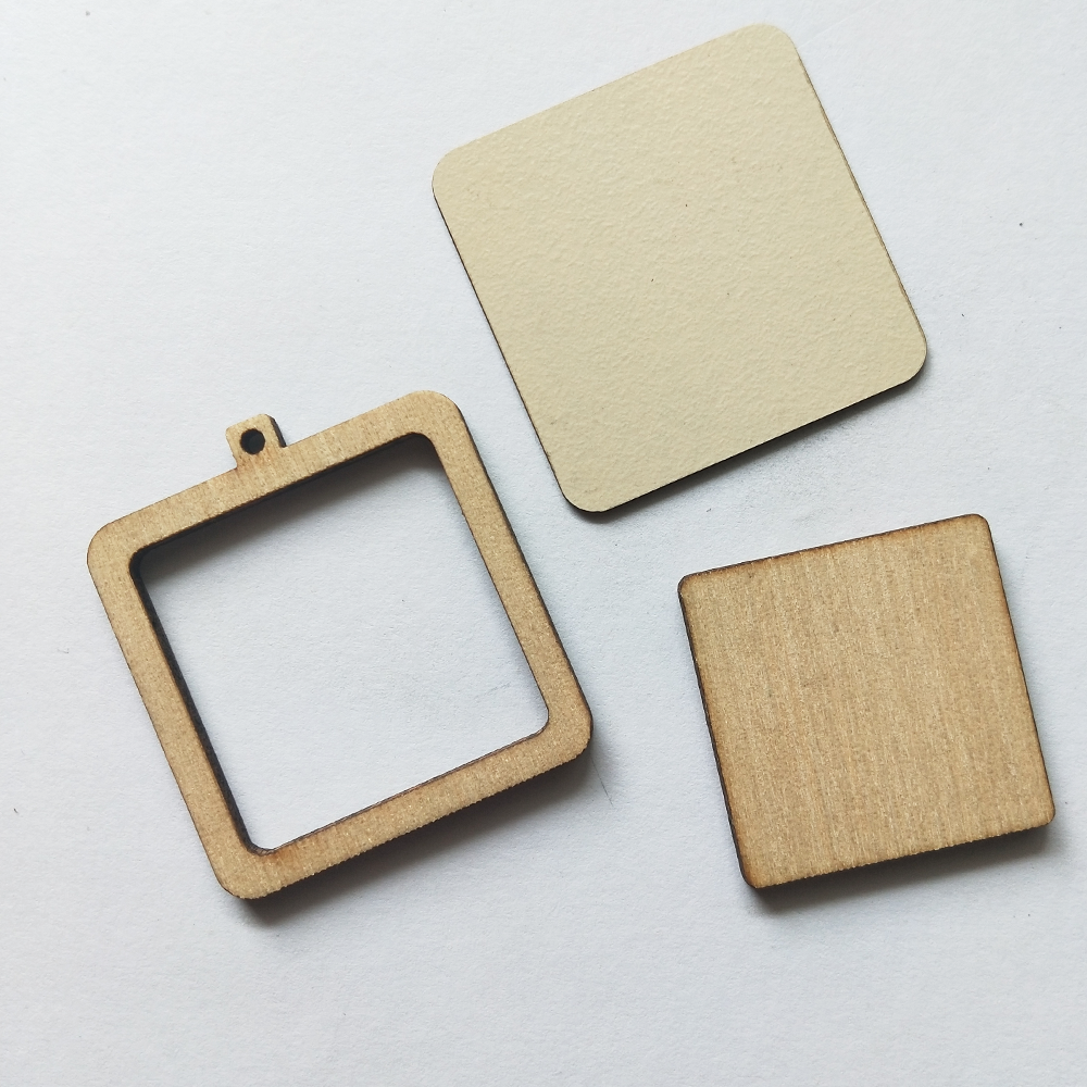 Mini Hoop Rounded Square Veneer Medium