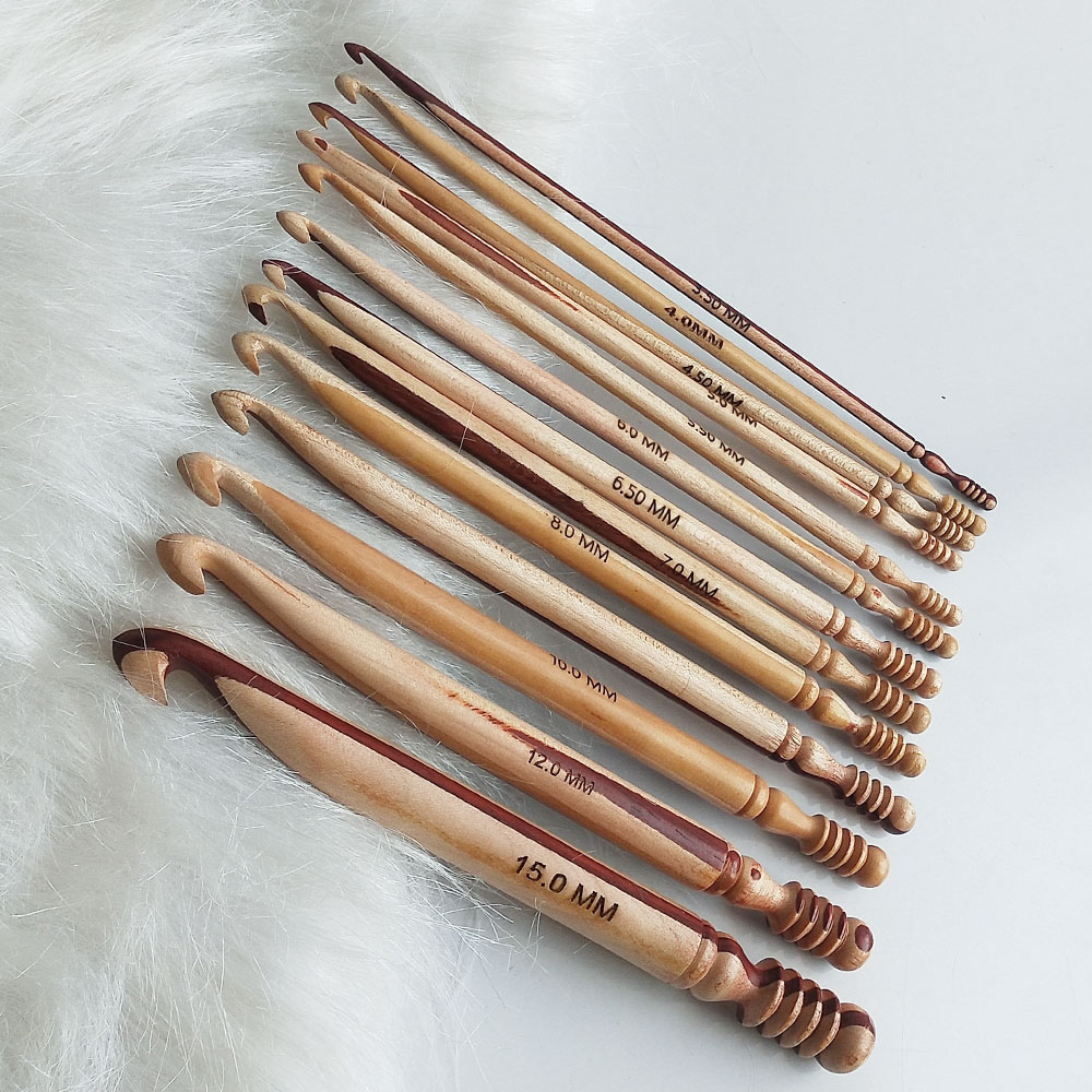 Wooden Crochet Hooks  Modal 105 Set of 7